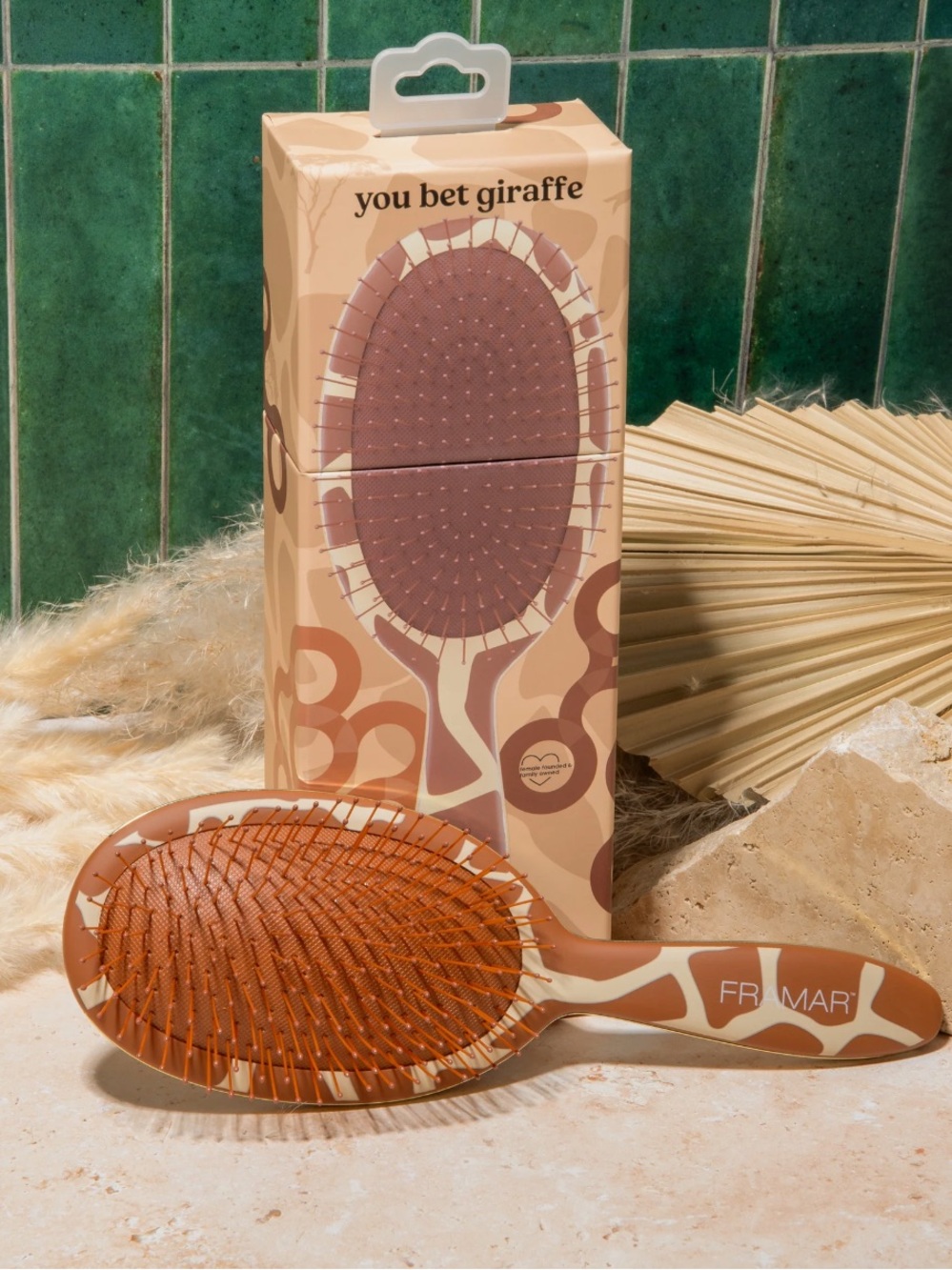 Framar You Bet Giraffe Detangle Paddle Hair Brush NWT